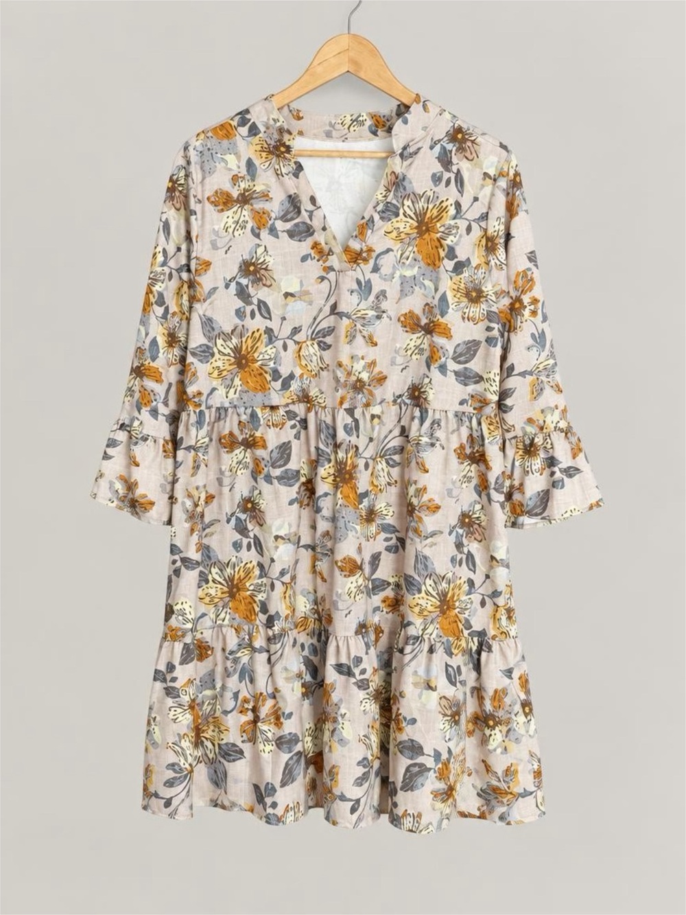 NWT Emery Rose V-Neck Floral Tiered Mini Dress in Cream and Mustard